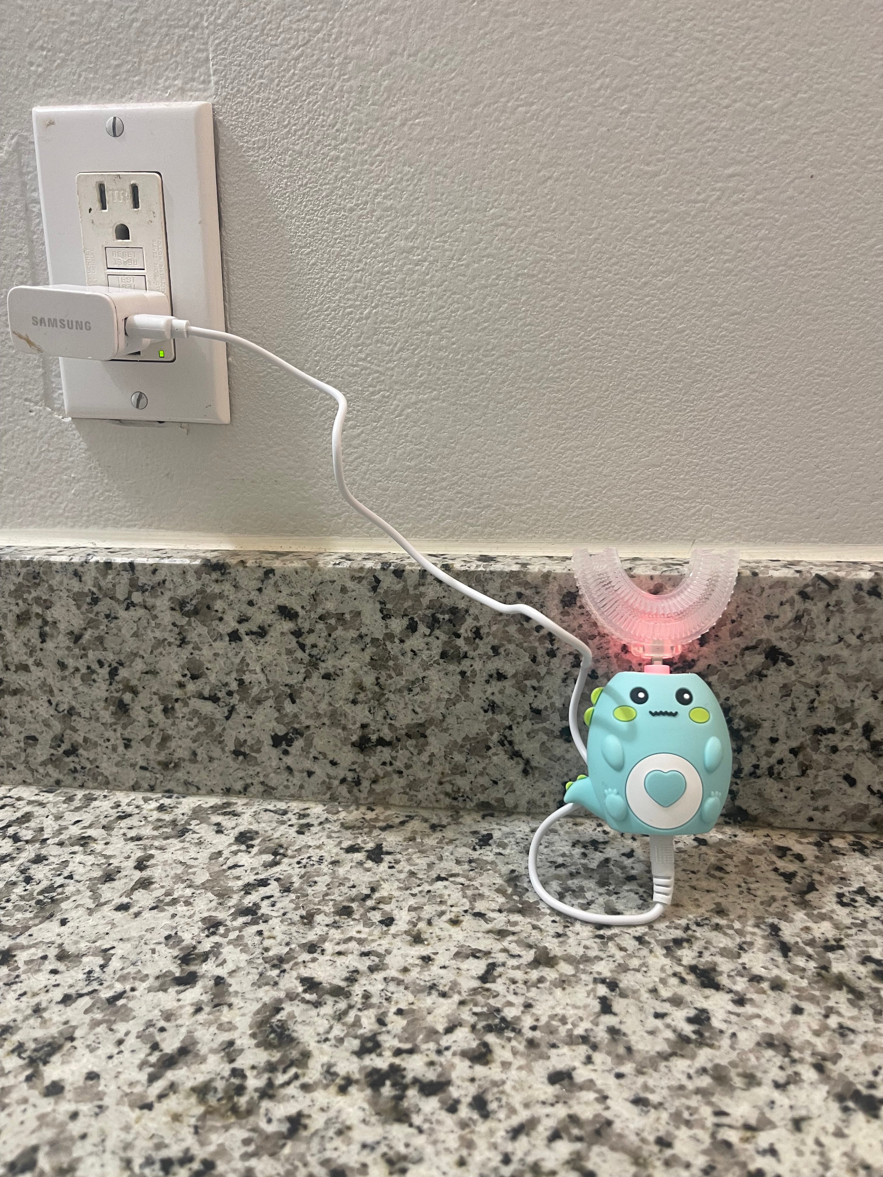 Kids ultrasonic toothbrush
